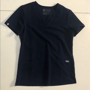 Figs Casma Scrub top